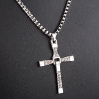 Kette mit Kreuz