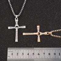 Kette mit Kreuz